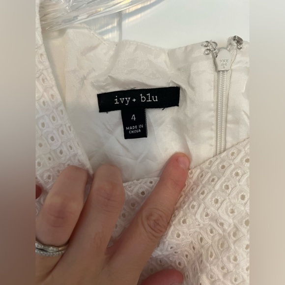 Ivy + Blu White Summer Dress Size 4 - Picture 3 of 4